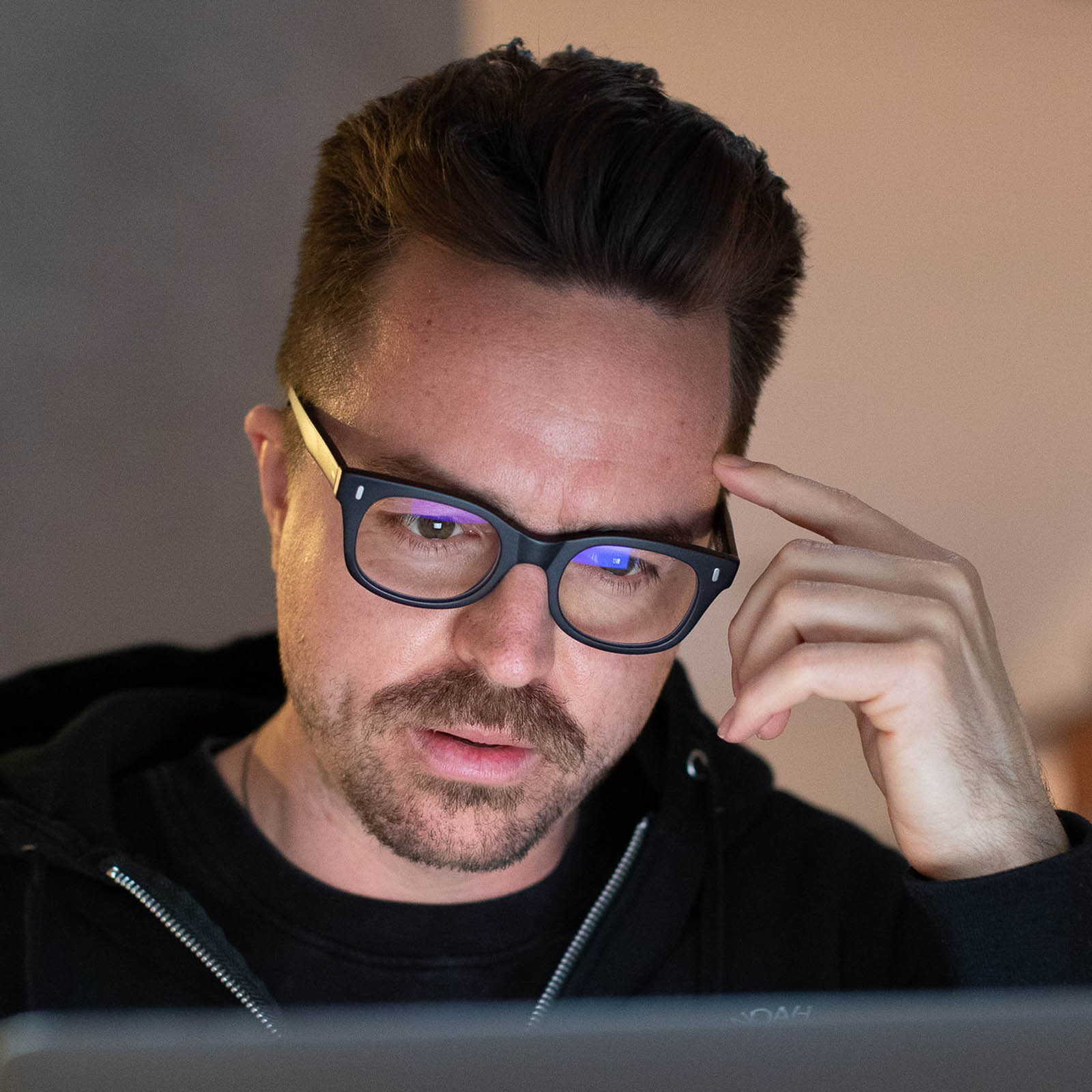 BIXBY READING GLASSES - L.E. & Chalk