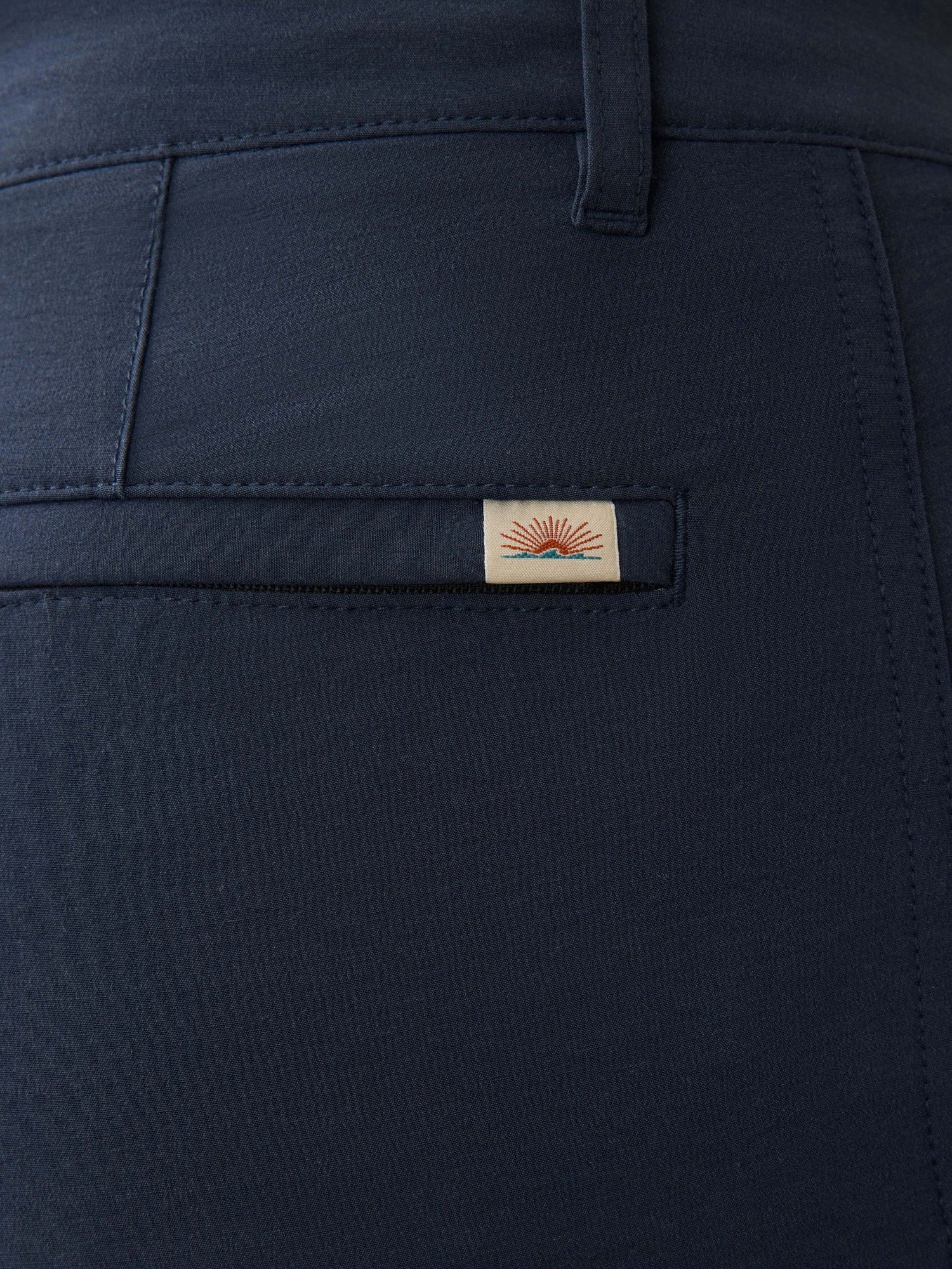 BELT LOOP ALL DAY SHORTS 2.0 7" - L.E. &amp; Chalk