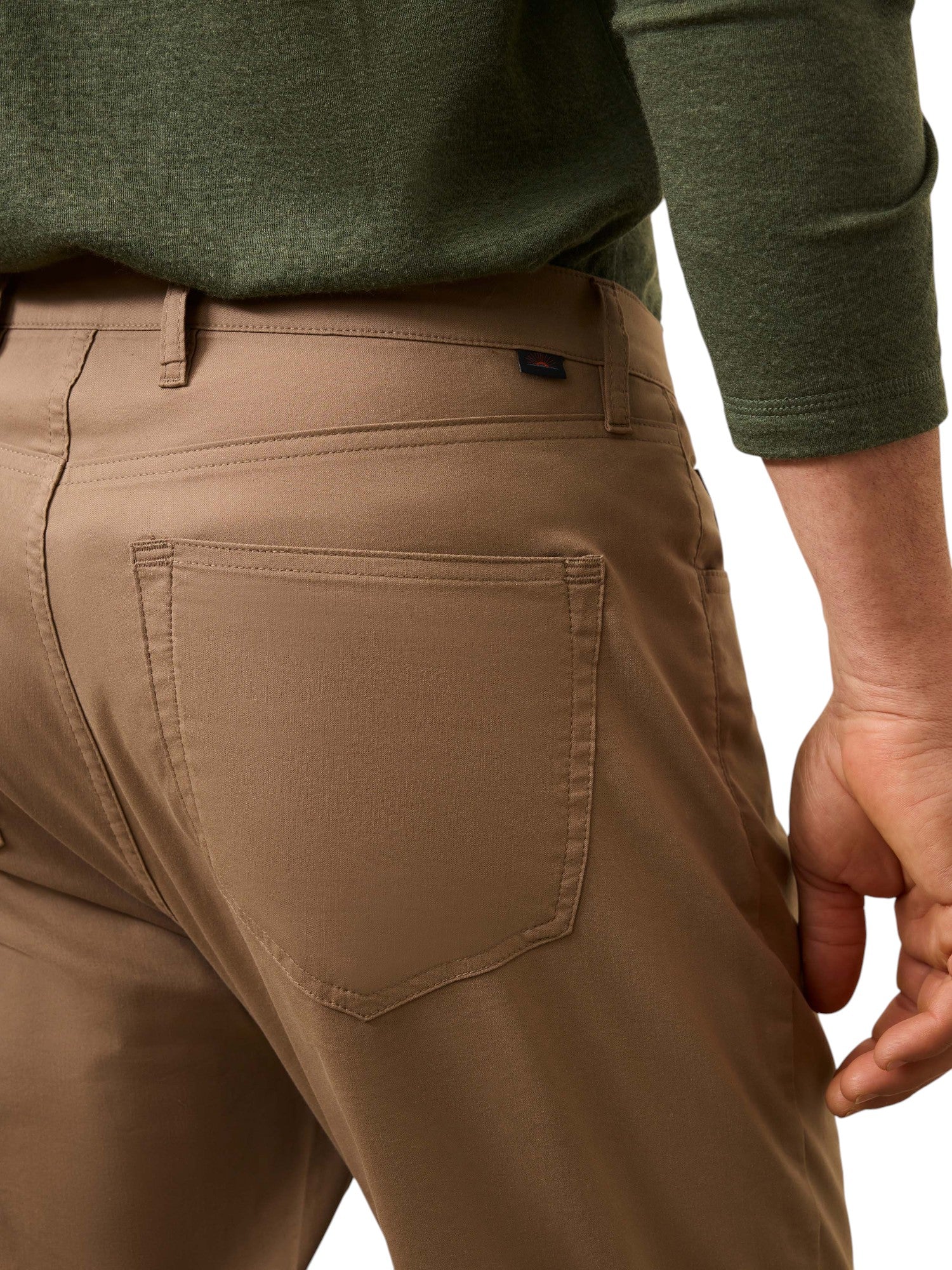 MOVEMENT 5 POCKET PANT - L.E. &amp; Chalk