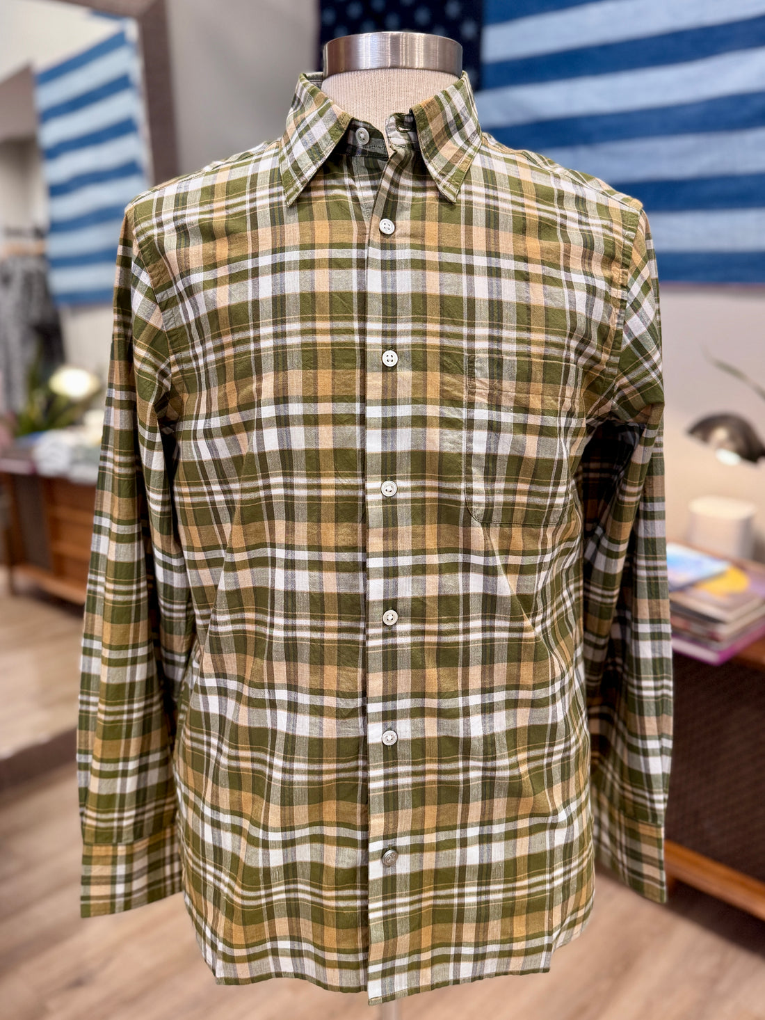 STRAIGHT COLLAR LONG SLEEVE SHIRT - L.E. &amp; Chalk