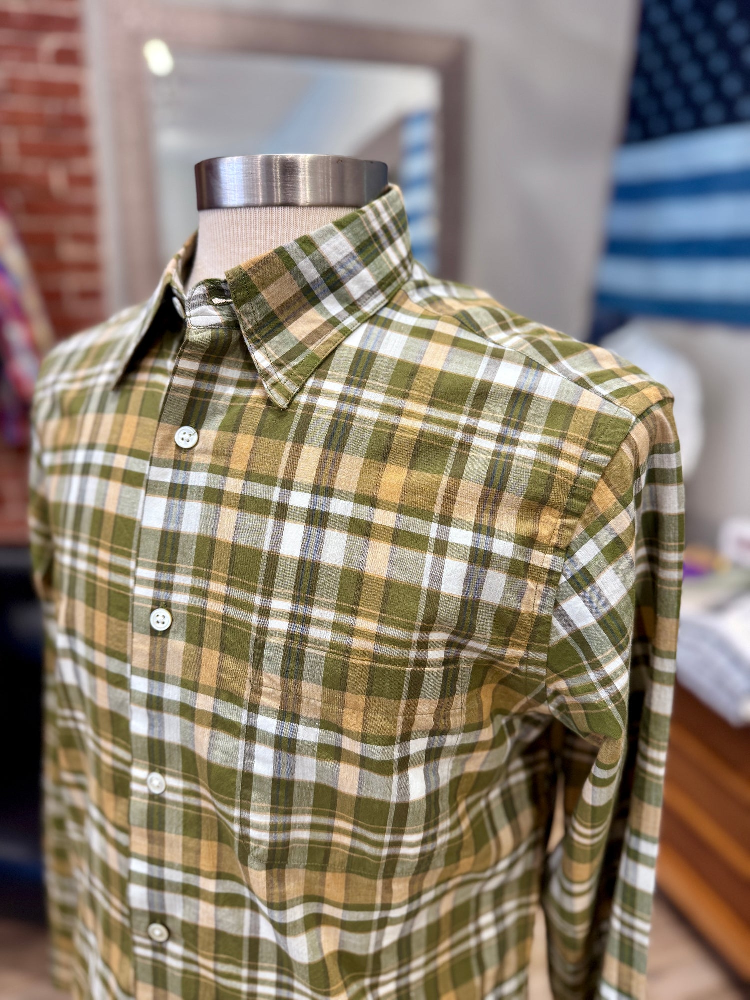 STRAIGHT COLLAR LONG SLEEVE SHIRT - L.E. &amp; Chalk